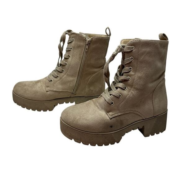 Chinese Laundry Size 8 Beige Tan Faux Suede Lace-Up Fall Moto Military Bootie - Picture 2 of 14